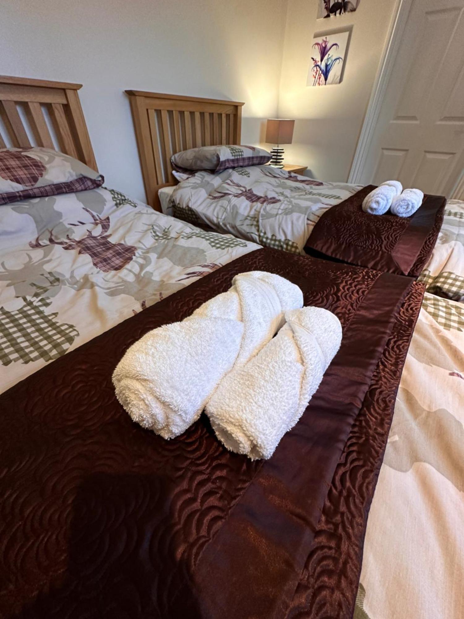 Max'S Woodland Lodge Бринлингтон Экстерьер фото