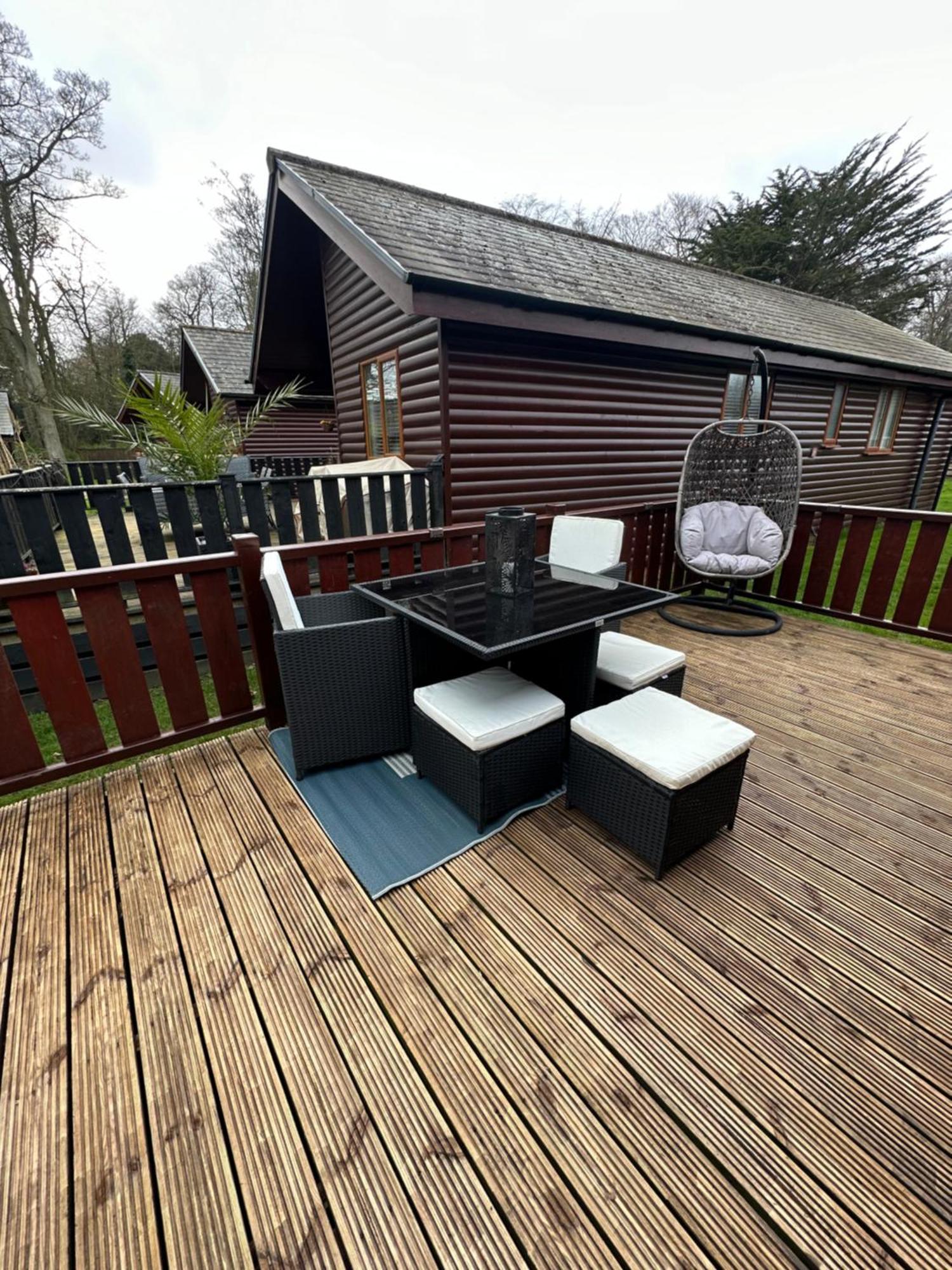 Max'S Woodland Lodge Бринлингтон Экстерьер фото